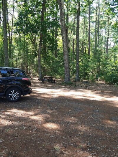 Pepperell Town Forest Rest Area & Trail - Pepperell, MA