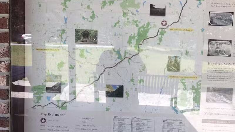 Airline Trail Parking - Pomfret Center, CT