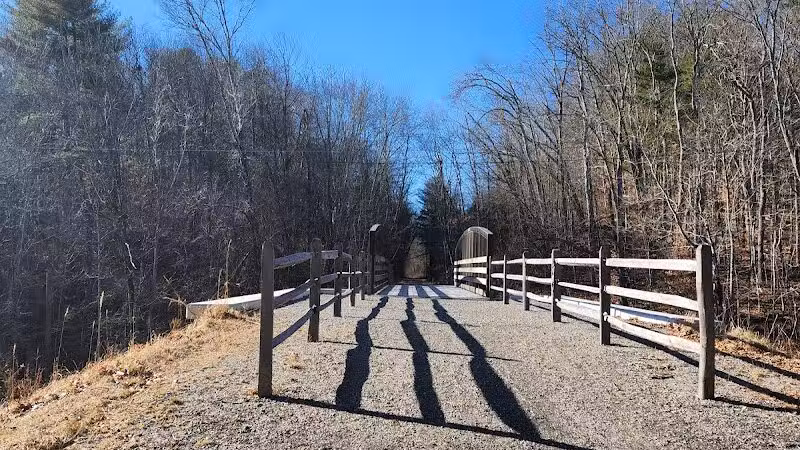 Airline Trail Parking - Pomfret Center, CT