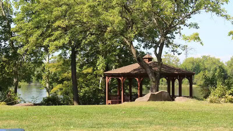 Riverfront Park - Portland, CT