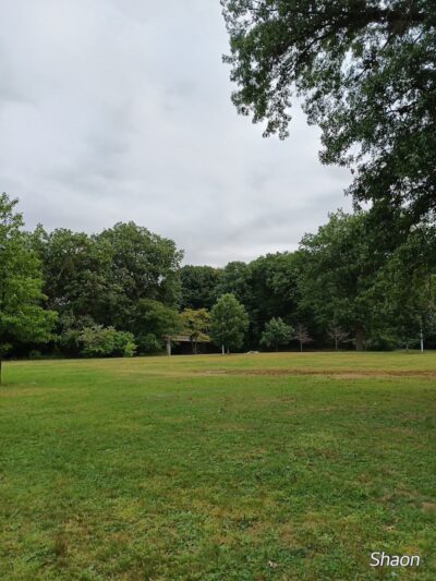 Cunningham Park Southeast Preserve Trail - Trailhead - Queens Village, NY