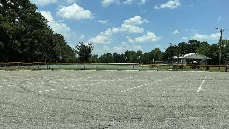 Robbin Heights Park - Raeford, NC