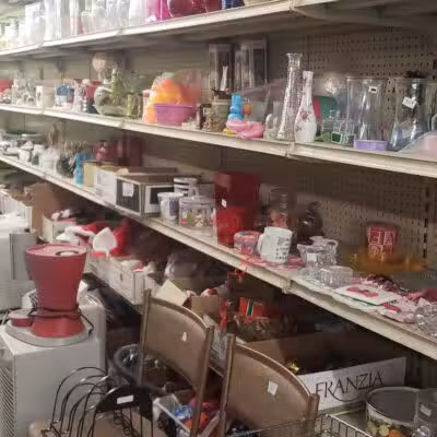Ravena Barn Flea Market - Ravena, NY