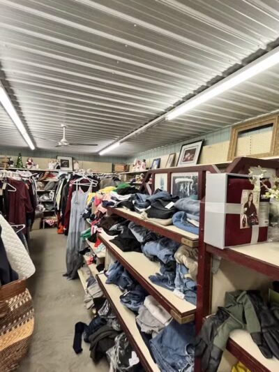 Ravena Barn Flea Market - Ravena, NY