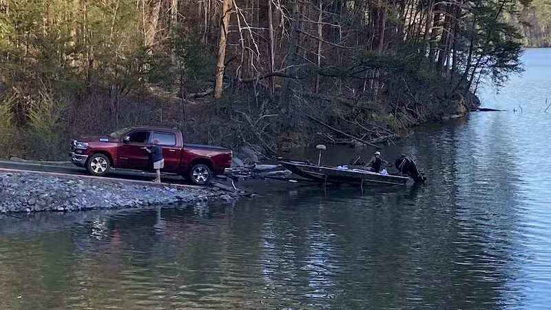 Public Access Boat Ramp - Reliance, TN