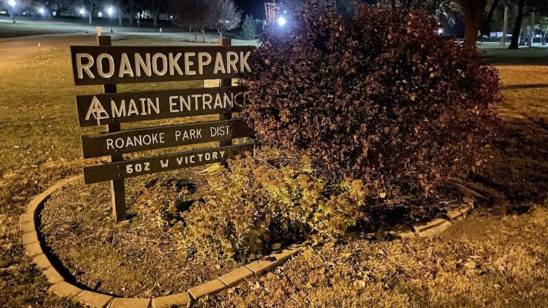 Roanoke Park - Roanoke, IL