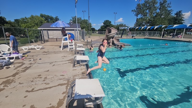 Roanoke Park Swimming Pool - Roanoke, IL