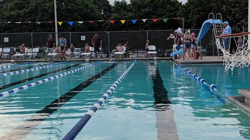 Roanoke Park Swimming Pool - Roanoke, IL