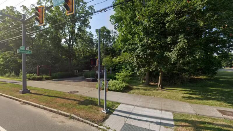 The Brickyard Trail At The Sandra Frankel Nature Park - Rochester, NY