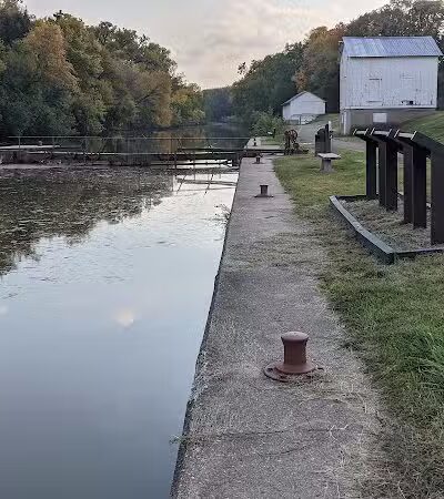 Hennepin Canal Feeder Bike Trail - Rock Falls, IL