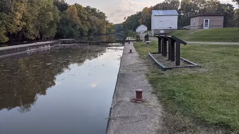 Hennepin Canal Feeder Bike Trail - Rock Falls, IL
