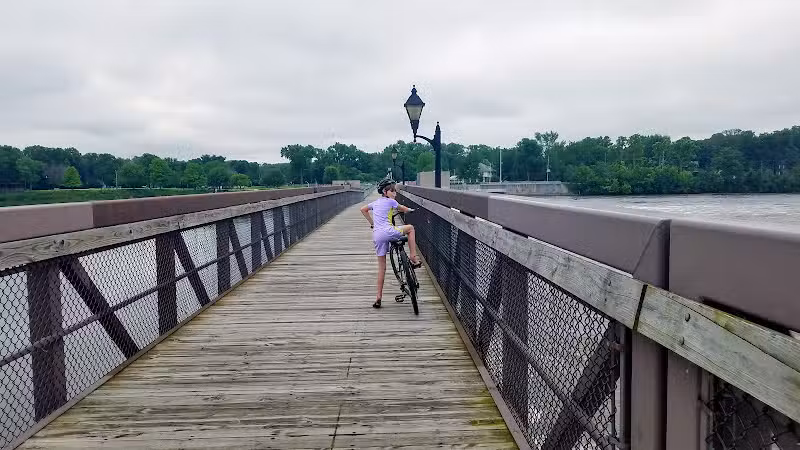Hennepin Canal Feeder Bike Trail - Rock Falls, IL