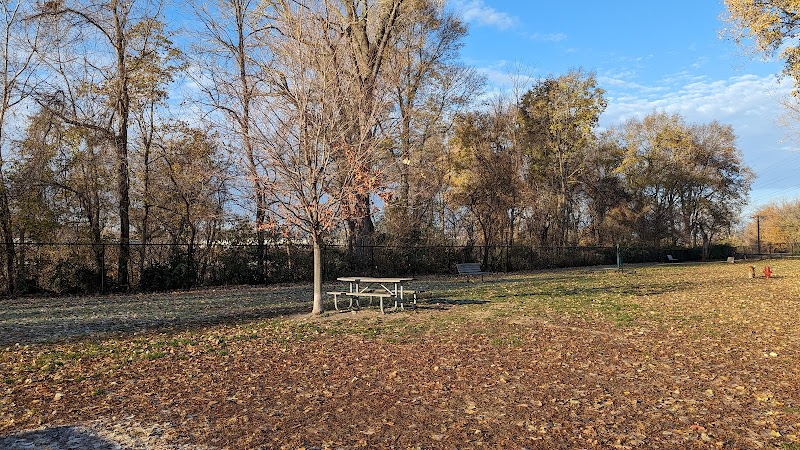 Eleanor Wallace Dog park - Rock Island, IL