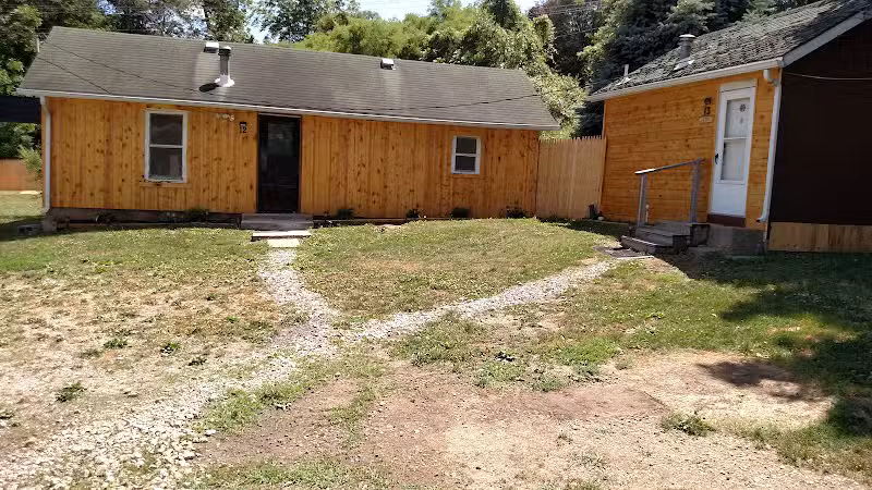 Rock Port Cabins - Rock Port, MO
