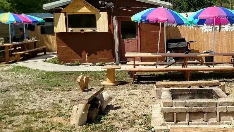 Rock Port Cabins - Rock Port, MO