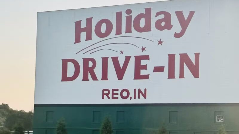 Holiday Drive-In Theatre - Rockport, IN