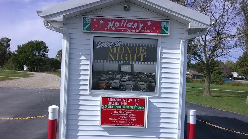 Holiday Drive-In Theatre - Rockport, IN
