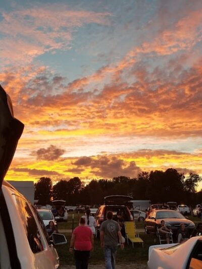 Holiday Drive-In Theatre - Rockport, IN