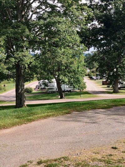 Hickory Hollow Campground - Rockwood, PA