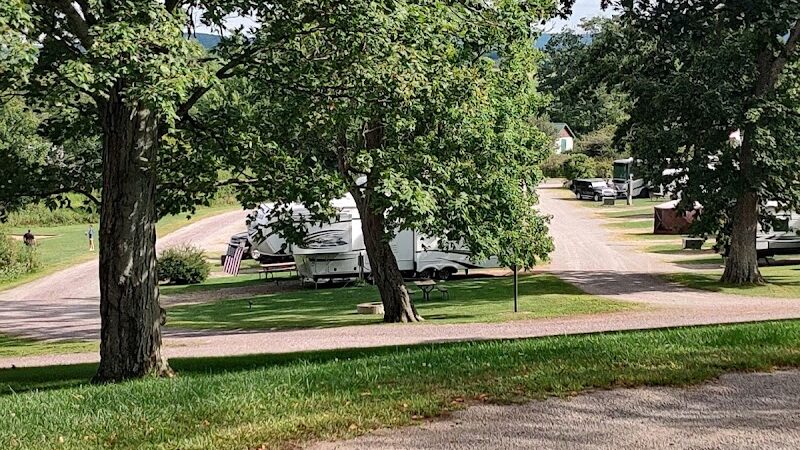 Hickory Hollow Campground - Rockwood, PA