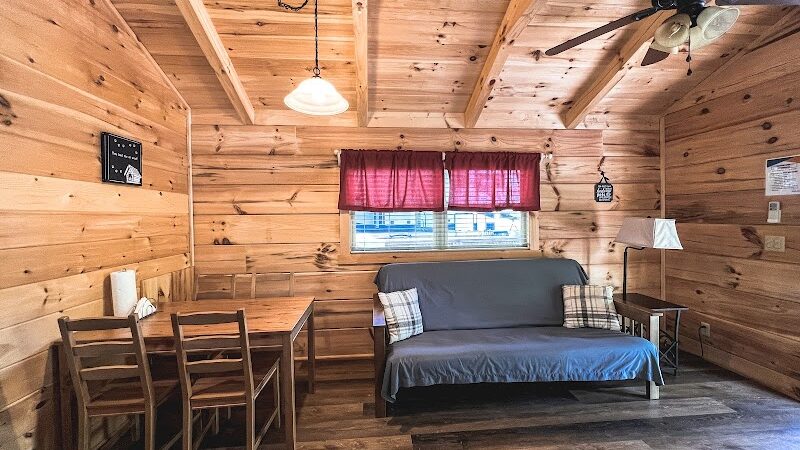 Four Paws Kingdom Campground & Dog Retreat