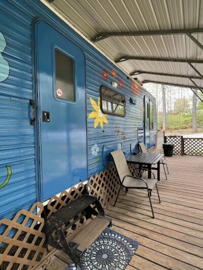 Four Paws Kingdom Campground & Dog Retreat