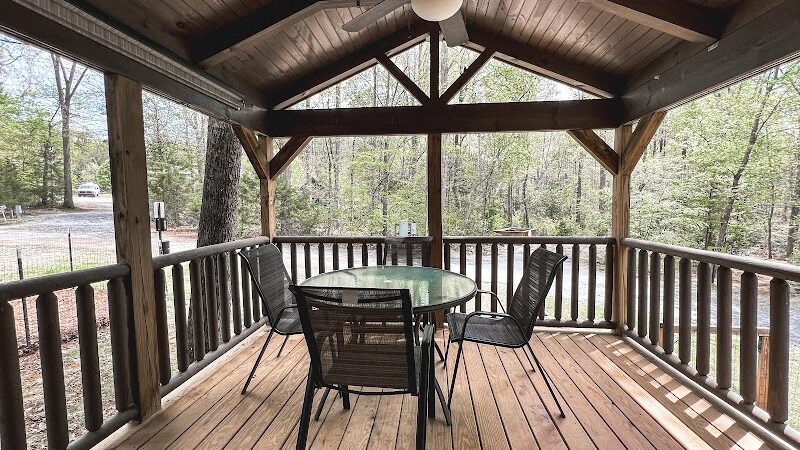 Four Paws Kingdom Campground & Dog Retreat