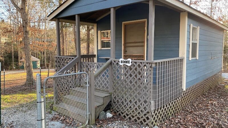 Four Paws Kingdom Campground & Dog Retreat