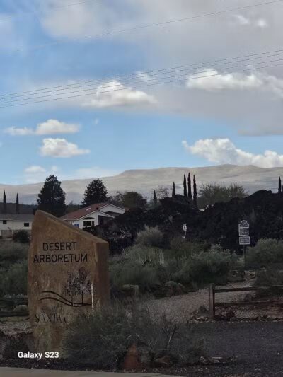 Santa Clara Arboretum Trail Parking - Santa Clara, UT