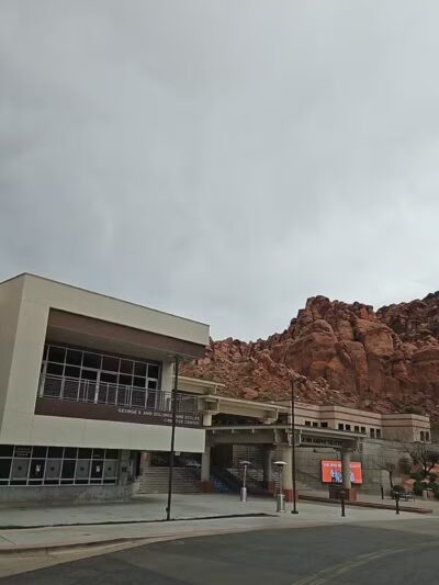 Santa Clara Arboretum Trail Parking - Santa Clara, UT