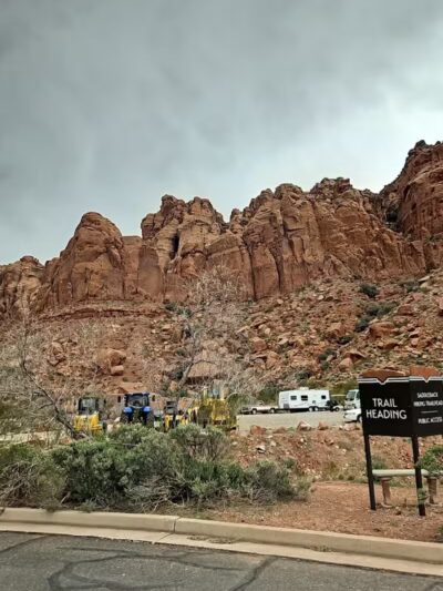 Santa Clara Arboretum Trail Parking - Santa Clara, UT