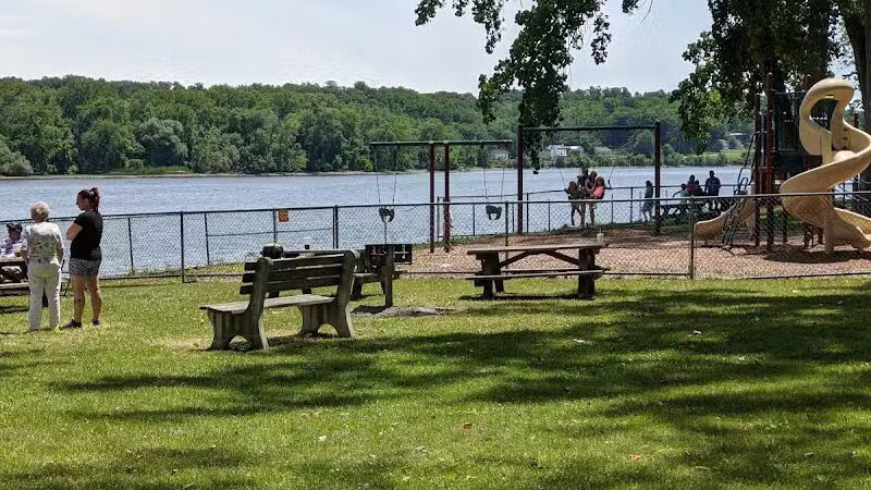 Henry Hudson Park - Selkirk, NY