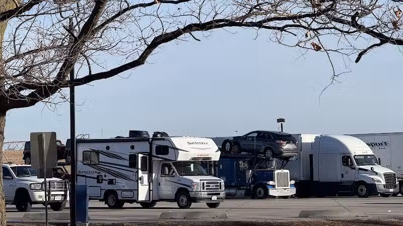 Goehner Westbound Truck Parking - Seward, NE