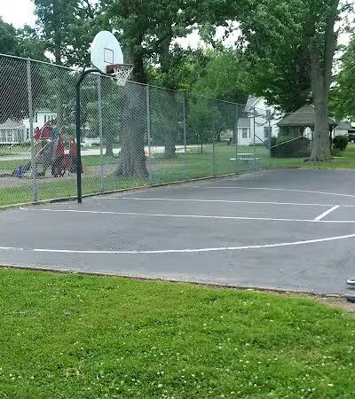 Shannon Village Park - Shannon, IL