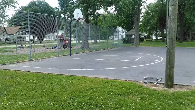 Shannon Village Park - Shannon, IL