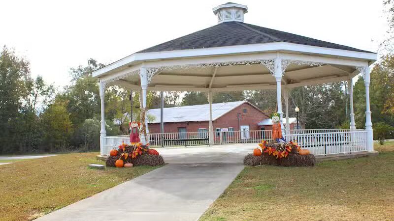 Slocomb Gazebo/ Park - Slocomb, AL