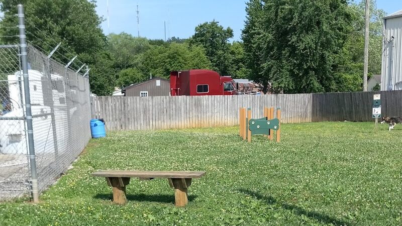 Huffaker's Willow Dog Park - Somerset, KY