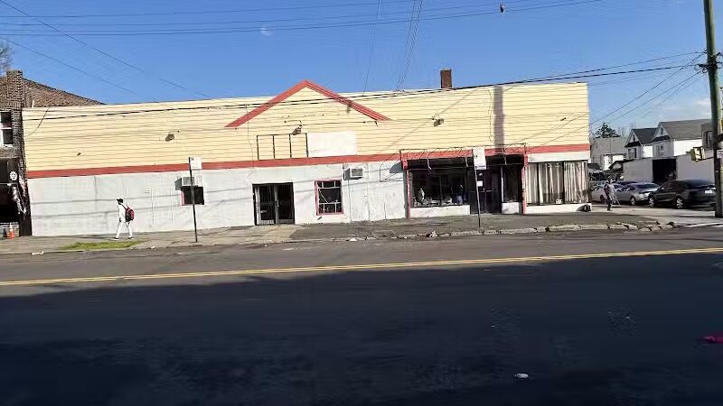 Indoor Flea Market - South Richmond Hill, NY