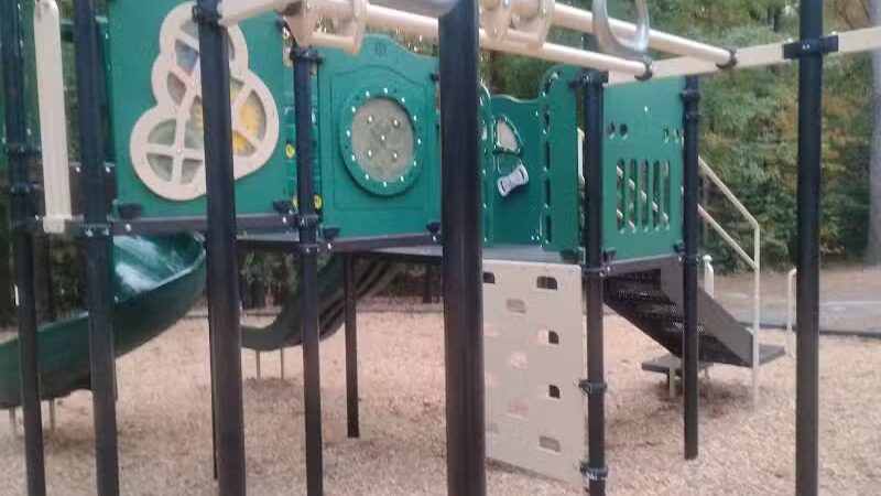 Sandhurst Park - Southern Pines, NC