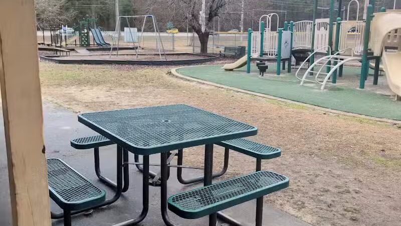 Edward Mendoza Municipal Park - Spring Lake, NC