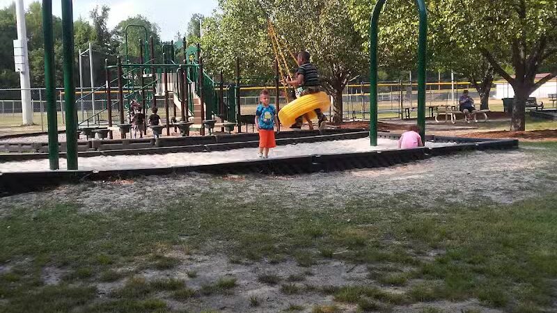 Edward Mendoza Municipal Park - Spring Lake, NC