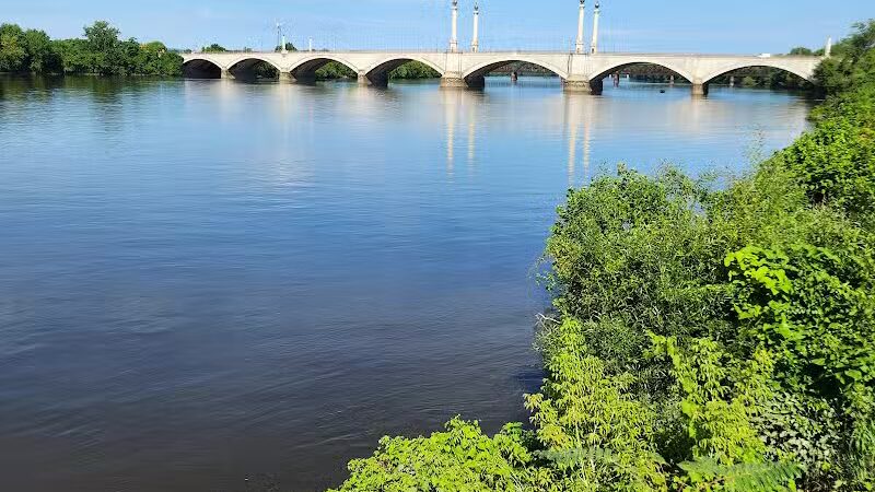 Connecticut River Walk and Bikeway - Springfield, MA
