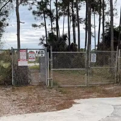 Haney Creek Dog Park - Stuart, FL