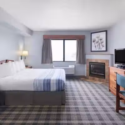 AmericInn by Wyndham Stuart - Stuart, IA