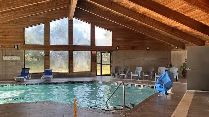 AmericInn by Wyndham Stuart - Stuart, IA