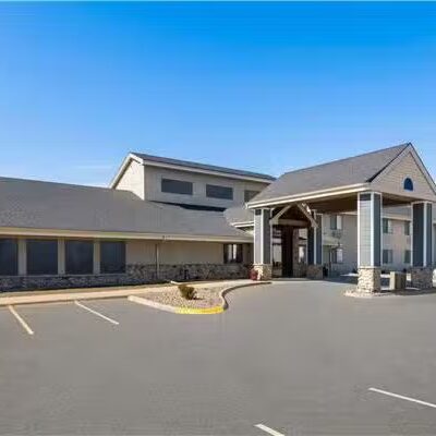 AmericInn by Wyndham Stuart - Stuart, IA