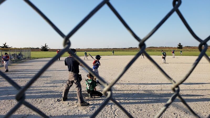 Woof Run Dog Park - Sugar Grove, IL