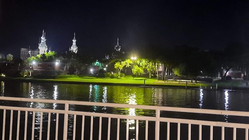 Curtis Hixon Waterfront Park Dog Park - Tampa, FL