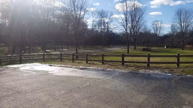 Twin Brooks Park - Parking Lot - Trumbull, CT