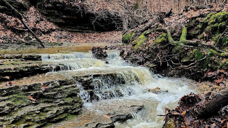 Salt Lick Point and Water Reserve Trailhead - Valmeyer, IL